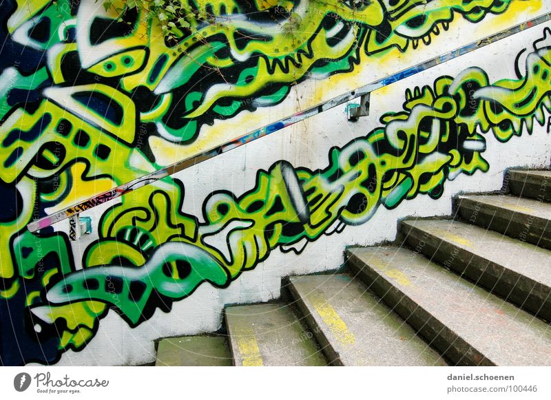 treppenmalerei Muster abstrakt Hintergrundbild mehrfarbig grün zyan gelb Gemälde sprühen Ornament Kunst grau Straßenkunst Detailaufnahme Graffiti Wandmalereien