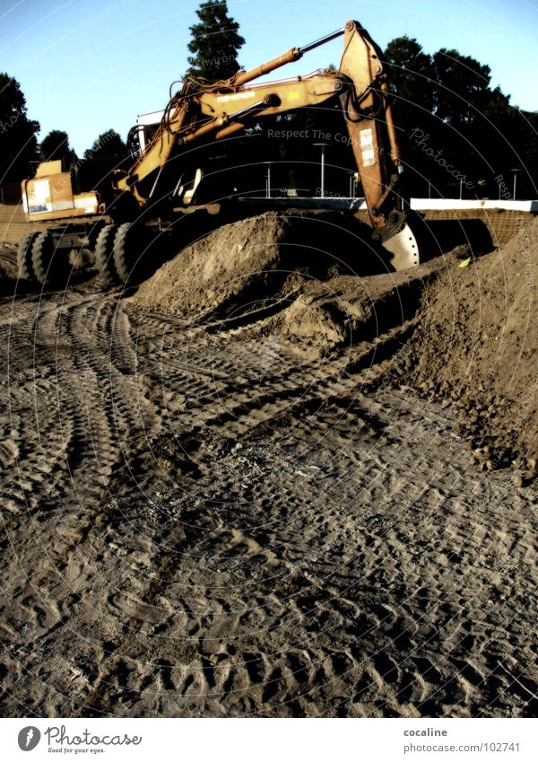 Baggertime Baustelle Arbeit & Erwerbstätigkeit Spuren Reifenspuren Feierabend Handwerk baggern bauen Sand