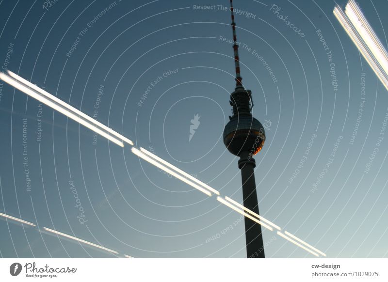 Schieflage Wolkenloser Himmel Schönes Wetter Berlin Berlin-Mitte Stadt Hauptstadt Stadtzentrum Skyline Turm Bauwerk Gebäude Architektur Antenne