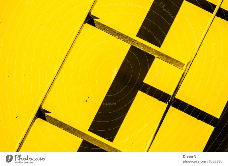 schwarz / gelb Architektur Treppe Leiter diagonal Neigung graphisch Farbfoto mehrfarbig Außenaufnahme Detailaufnahme Menschenleer Textfreiraum rechts