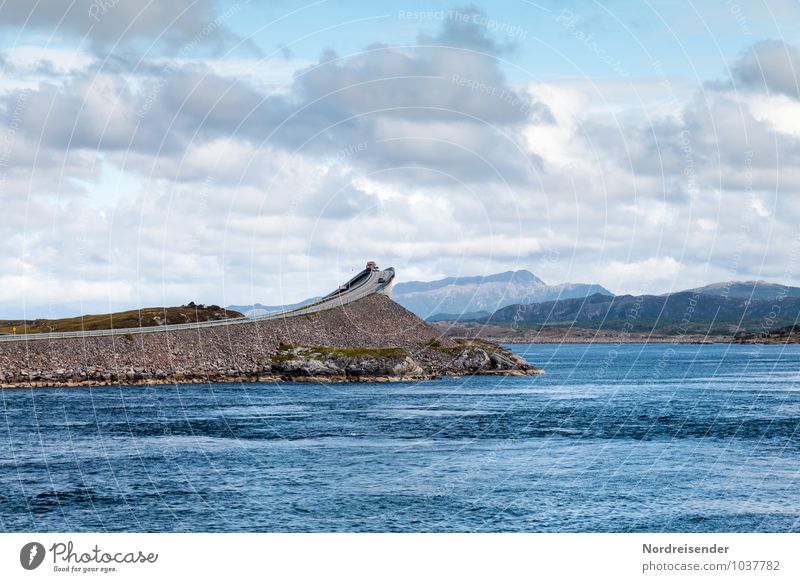 Atlantikstraße Ferien & Urlaub & Reisen Tourismus Ferne Meer Landschaft Urelemente Wasser Himmel Wolken Felsen Berge u. Gebirge Küste Fjord Brücke Bauwerk