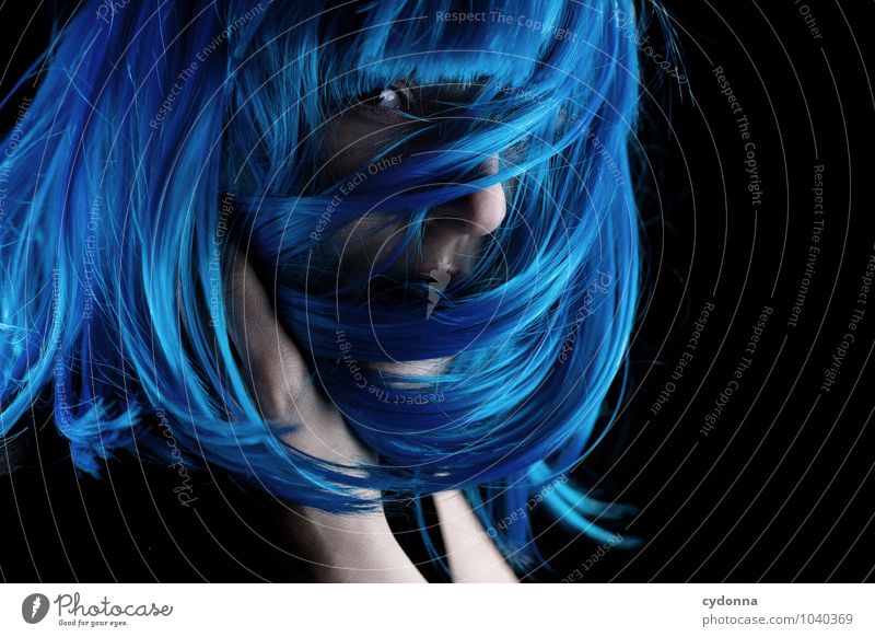 Blue Cover elegant Stil exotisch schön Karneval Mensch Junge Frau Jugendliche Leben 18-30 Jahre Erwachsene Haare & Frisuren langhaarig Perücke entdecken Farbe