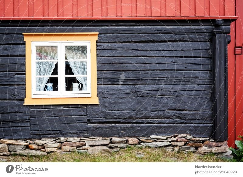 Røros Haus Traumhaus Renovieren Dorf Menschenleer Einfamilienhaus Bauwerk Gebäude Architektur Fassade Fenster Sehenswürdigkeit Häusliches Leben alt