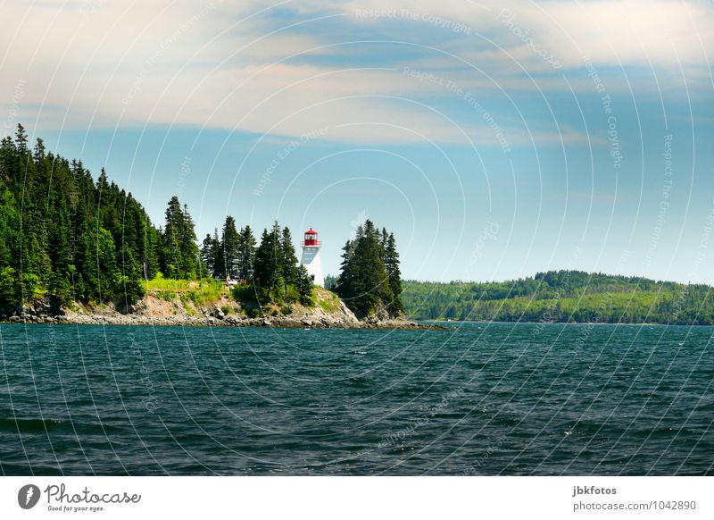 St. Peters, Cape Breton, lighthouse Umwelt Natur Landschaft Pflanze Urelemente Wasser Himmel Wolken Schönes Wetter Baum Park Wald Hügel Berge u. Gebirge Wellen