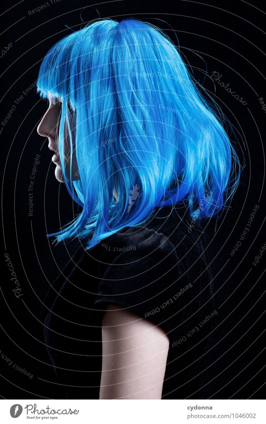 Blue Profilbild elegant Stil exotisch schön Mensch Junge Frau Jugendliche Leben 18-30 Jahre Erwachsene Haare & Frisuren langhaarig Perücke einzigartig Farbe