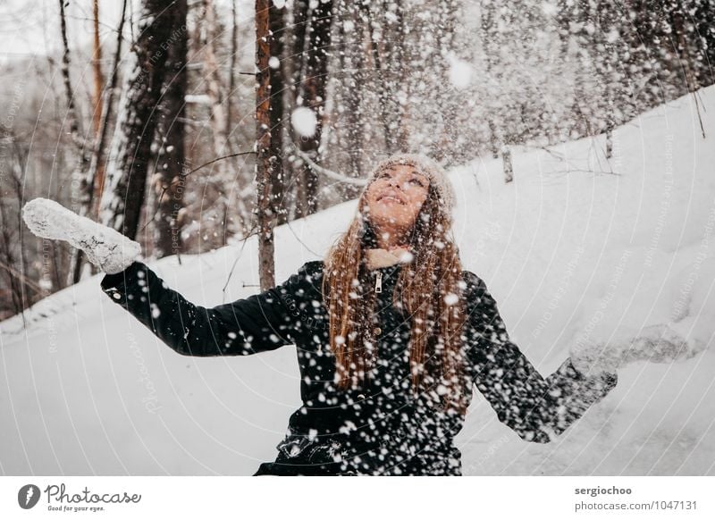 Winterglück schön Wellness Ferien & Urlaub & Reisen Tourismus Freiheit Schnee Winterurlaub Berge u. Gebirge wandern Mensch feminin Junge Frau Jugendliche