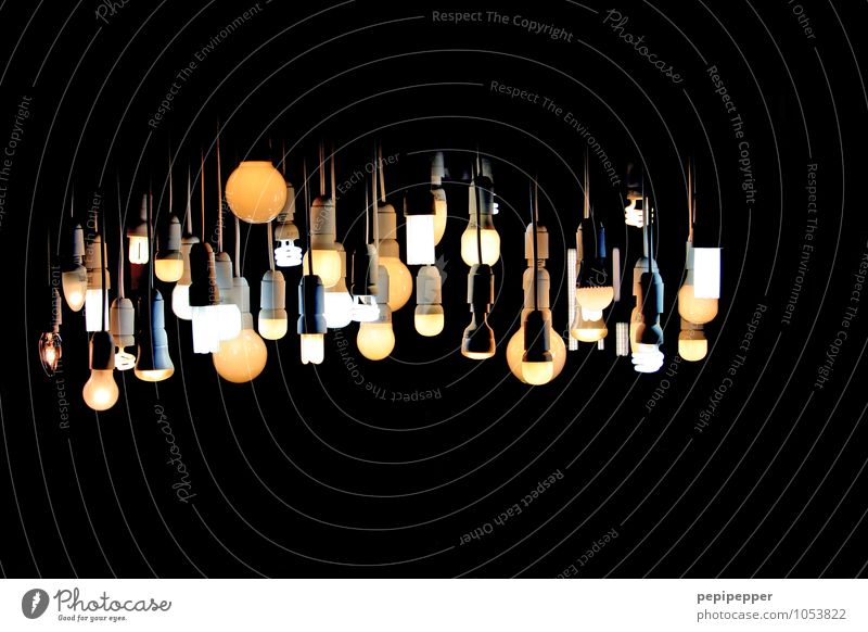 lichtbild Häusliches Leben Wohnung Innenarchitektur Dekoration & Verzierung Lampe Energiewirtschaft Erneuerbare Energie Kerze Glühbirne glänzend hängen leuchten