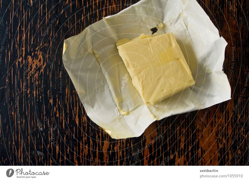 Butter Küche Tisch Vogelperspektive Molkerei Milch Milcherzeugnisse Ernährung Gesunde Ernährung Speise Essen Foodfotografie Fett Übergewicht Cholesterin