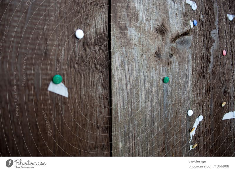 Sammlerstück Häusliches Leben Wohnung Dekoration & Verzierung Kitsch Krimskrams Holz alt authentisch dunkel eckig historisch trashig braun grau Kommunizieren