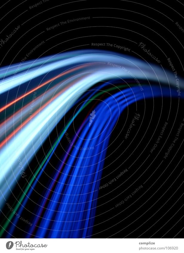 lightwaves 03 Streifen Licht elektronisch schwarz violett grün Unschärfe Langzeitbelichtung Belichtung Regenbogen Technik & Technologie Farbenspiel SMS Disco