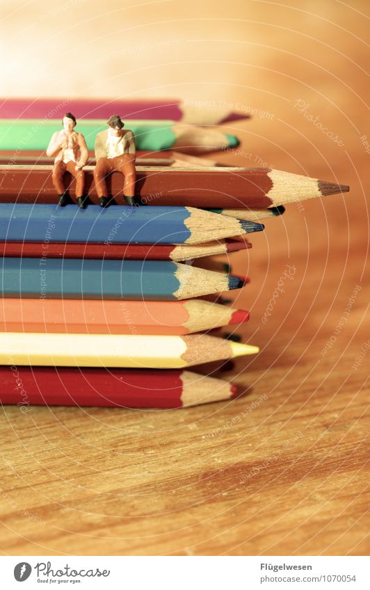 Mittagspause in der Buntstiftfabrik Lifestyle Freizeit & Hobby Spielen wandern Schreibstift Farbstift Bleistift streichen malen Pause Erholung Anspitzer