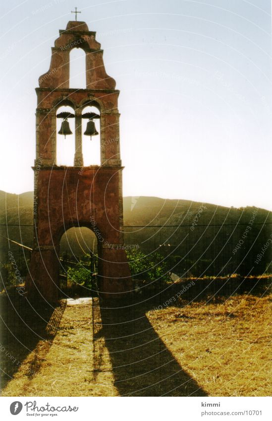 Paleo Perithia/ Corfu Haus Dorf Griechenland Abenddämmerung Kirchturm Europa alte Kirche Korfu Religion & Glaube Glockenturm