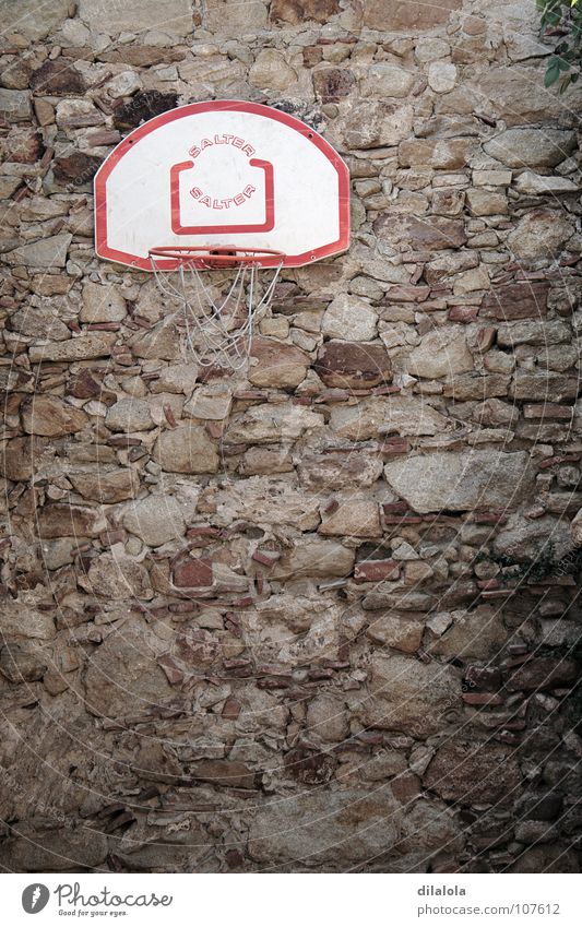 canasta Landarbeiter Wand braun vertikal Spanien Sommer Sport Spielen verfallen Basketball stone peasant brown town emptiness vertical Spain verbannt entsteint