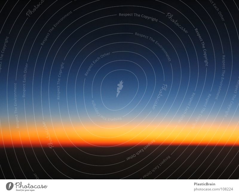 glühender horizont Sonnenuntergang Flugzeug Vogelperspektive Horizont Himmelskörper & Weltall Luftverkehr glühender Horizont