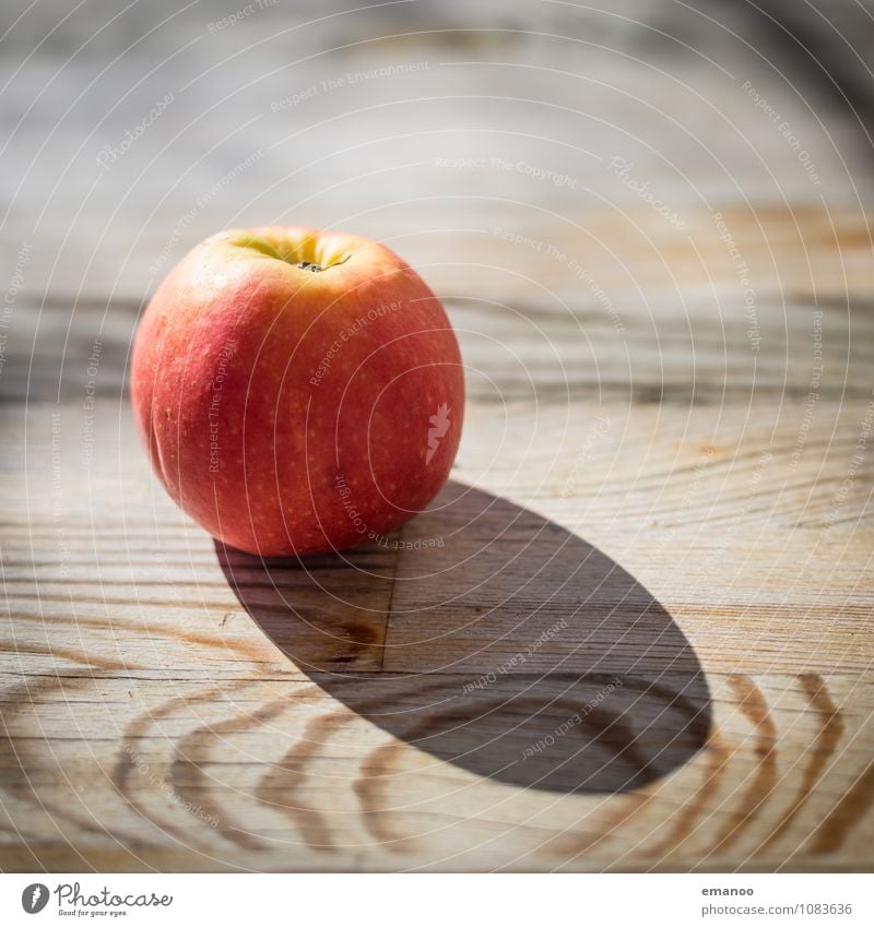 Apfel Lebensmittel Frucht Ernährung Bioprodukte Vegetarische Ernährung Diät Saft Gesundheit Gesunde Ernährung Tisch Nutzpflanze Holz Essen süß gelb gold rot