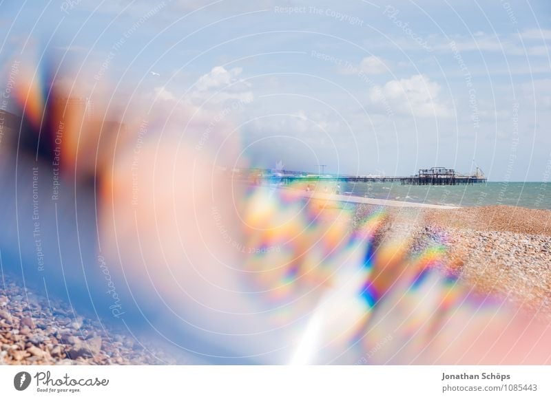Brighton IX Schönes Wetter ästhetisch England Strand Steinstrand Reflexion & Spiegelung Prisma abstrakt Experiment Badeort Urlaubsort Ferien & Urlaub & Reisen