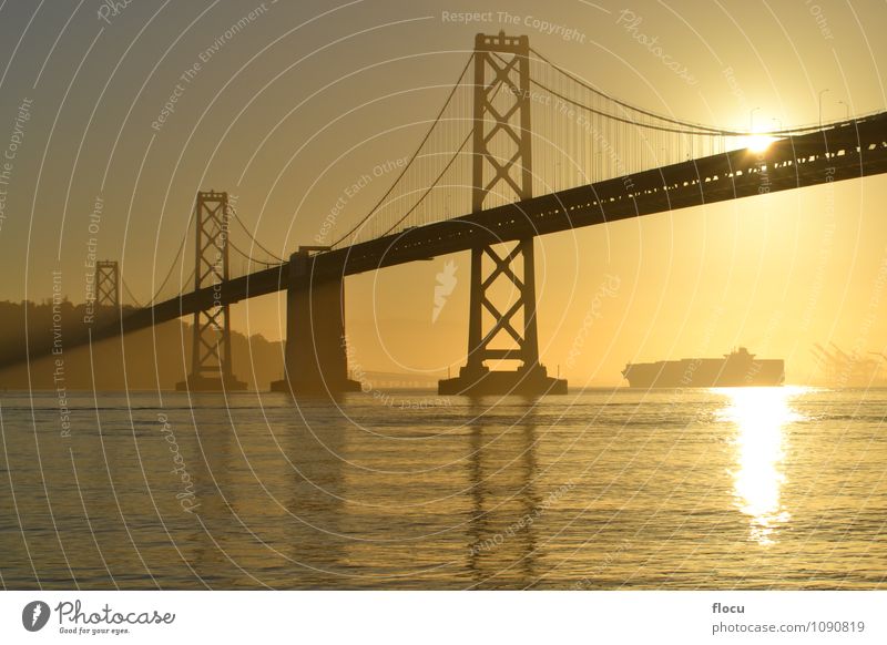 Bucht-Brücke bei Sonnenaufgang, San Francisco, Kalifornien Ferien & Urlaub & Reisen Meer Kunst Landschaft Wolken Stadt Gebäude Architektur Sehenswürdigkeit PKW