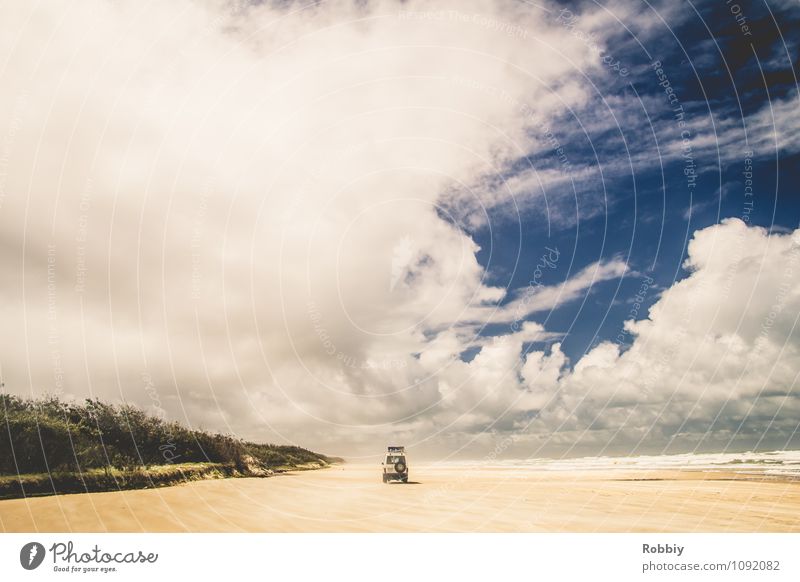Sonntagsausflug Natur Landschaft Himmel Wolken Schönes Wetter Küste Strand Bucht Meer Pazifik Insel Fraser Island Autofahren PKW Geländewagen Sand