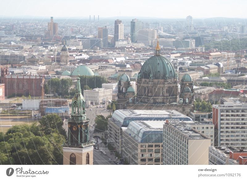 Berliner Dom Farbfoto Außenaufnahme Hauptstadt Architektur