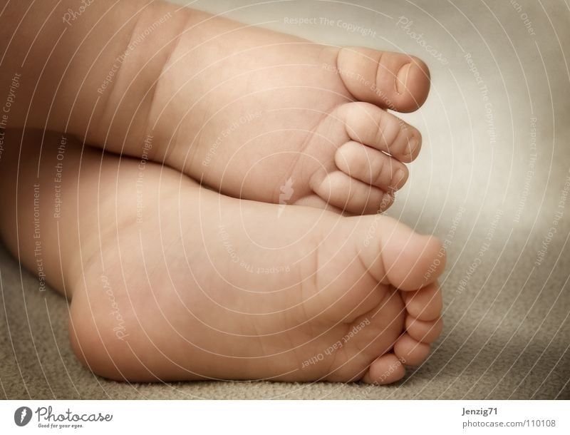 Feet Baby Kind Klein Ein Lizenzfreies Stock Foto Von Photocase