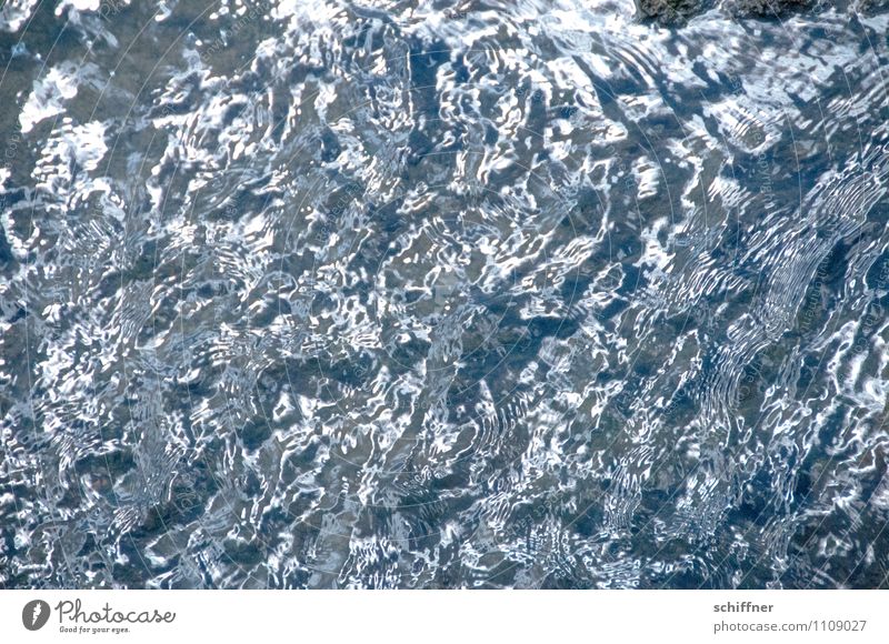 Wasserzeichen | Spannung Wellen Flussufer nass Wasseroberfläche Oberflächenspannung Oberflächenstruktur Hintergrundbild Hintergrund neutral Sonnenlicht