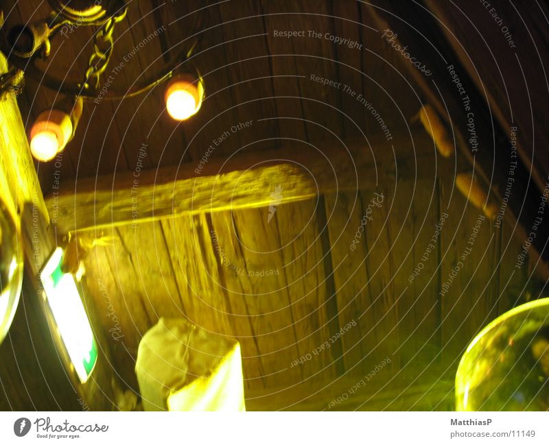 Der Kuhstall ruft ... Après-Ski Ischgl Spielen antik Kronleuchter Leuchter Lampe Licht Stall Freizeit & Hobby Foyer Freude Elektrizität alte balken Beleuchtung