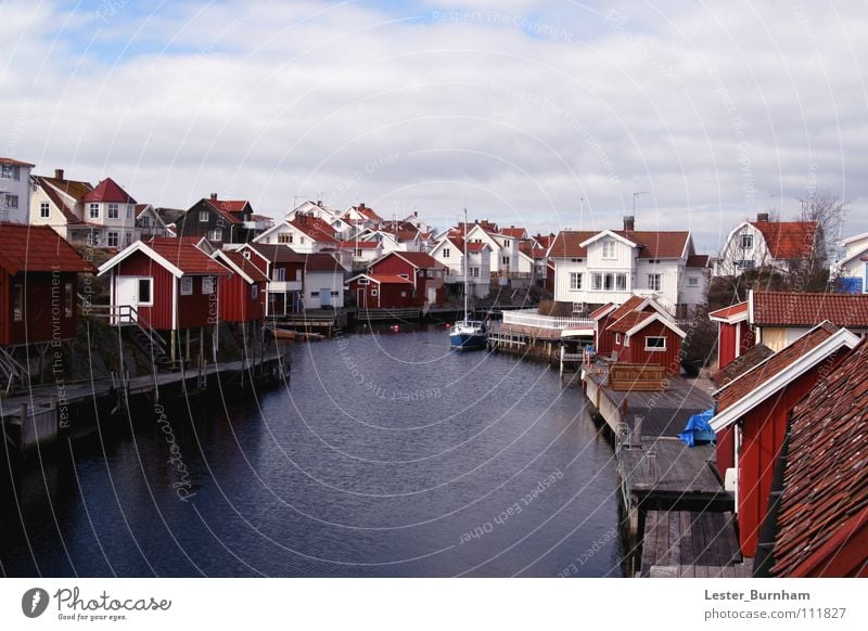 Lysekils, Schweden Stadt Küste rot Haus Wasser Wasserfahrzeug
