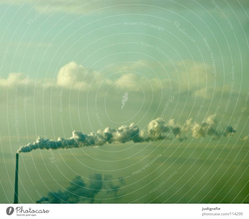 Himmel Autobahn fahren Fenster Wolken Rauch Umwelt Umweltverschmutzung heizen Industrie Farbe Schornstein Wind Nebel Wasserdampf Klimawandel