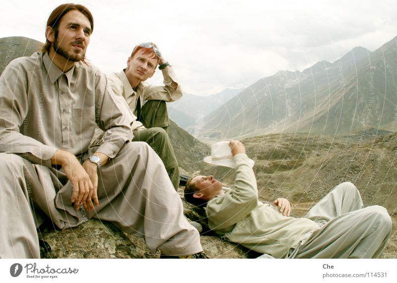 Drei auf dem Berg Pakistan Bergsteigen Ferien & Urlaub & Reisen wandern Jammu, Ladakh, Kaschmir anstrengen hart ruhig Gipfel Brille Aussicht Ferne Mangel