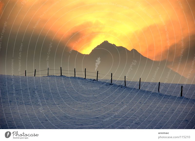 Heisskalt Winter Zaun Sonnenaufgang Physik Nebel Kraft Landschaft Schnee Berge u. Gebirge Alpen Wärme