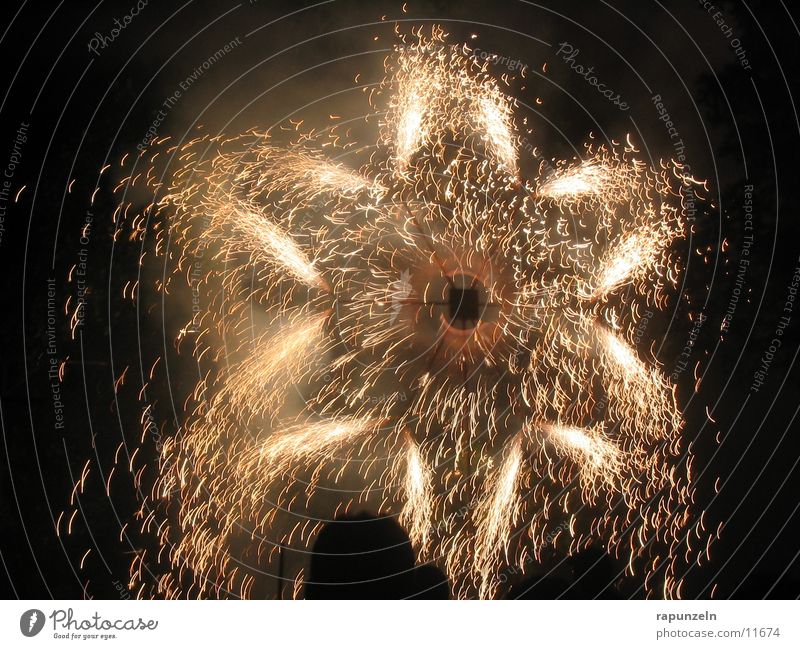 Feuerwerk: Stern Silvester u. Neujahr Freizeit & Hobby Lichterfest Pyro Pyrotechnik Stern (Symbol) Funken