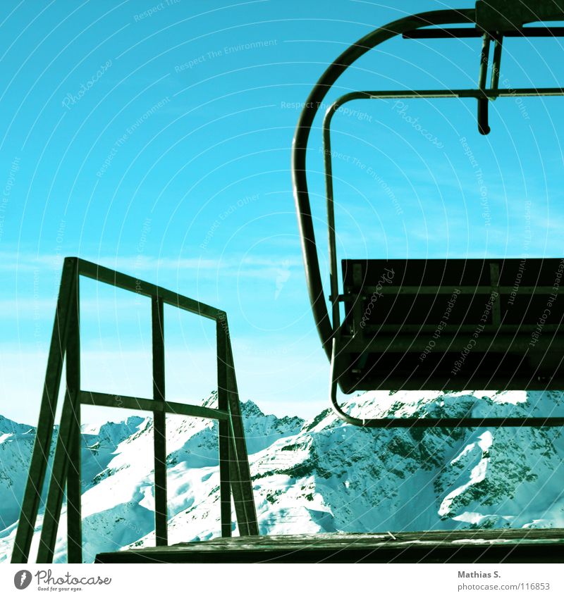 Lift to heaven Panorama (Aussicht) Winter See Bundesland Tirol Ischgl Österreich weiß Tiefschnee Seilbahn Skilift Skifahrer Tourismus Wolken Gipfel Station