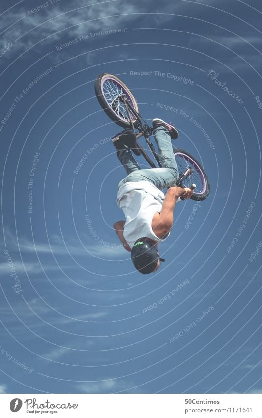 BMX Jump Lifestyle Stil Freude Freizeit & Hobby Sport Fahrradfahren Extremsport springen maskulin Junger Mann Jugendliche Erwachsene 1 Mensch Himmel nur Himmel