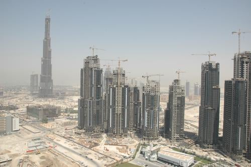 Burj Dubai 001 Vereinigte Arabische Emirate Baustelle Kran Hochhaus Business Bay Sand Morgen Wüste Escape Tower Executive Towers Dubai Holding Emaar old town