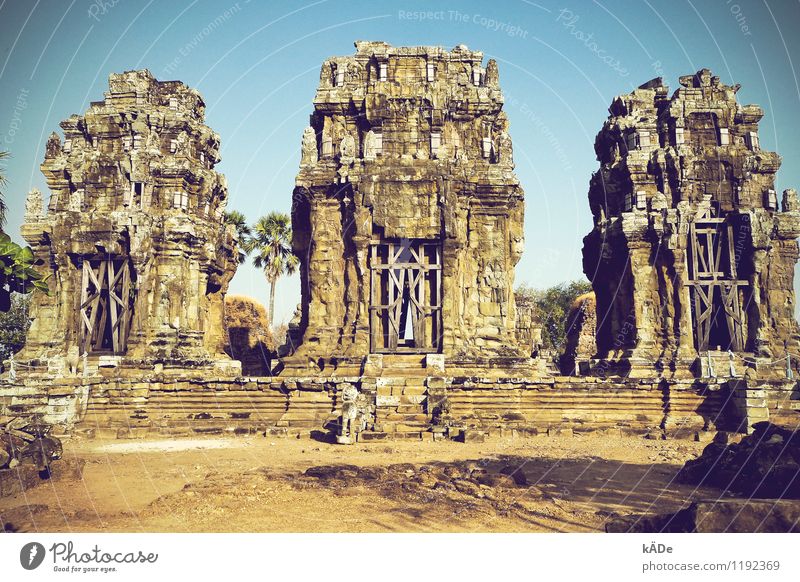 Schmuck Statuen Tempel Gubeikouzhen - ein lizenzfreies Stock Foto von