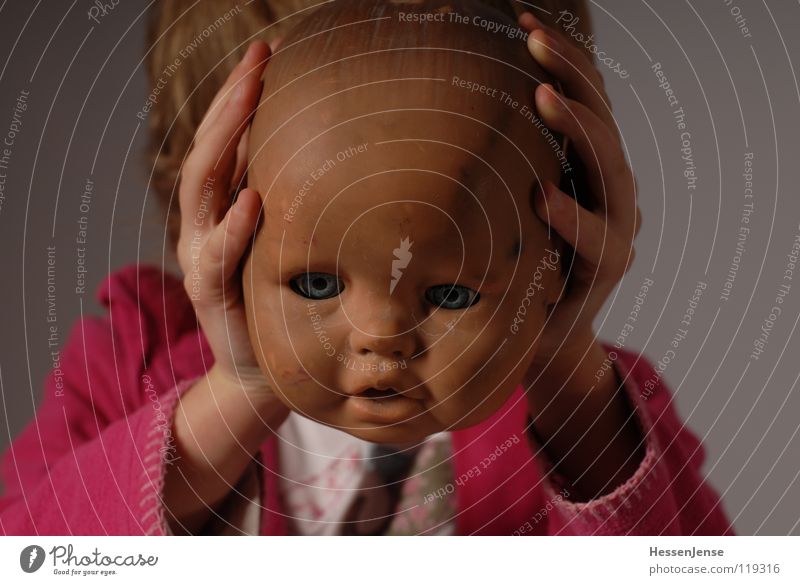Objekt 9 Religion & Glaube Hoffnung Spielzeug Einsamkeit Freude Angst kaputt Hintergrundbild Kopfschmerzen Glatze Kind Schwäche Kopfe alt Feude Angast onsum