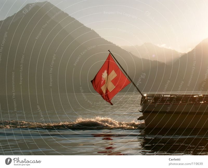 Switzerland Vierwaldstätter See Schweiz Fahne Wasserfahrzeug Berge u. Gebirge Sonne