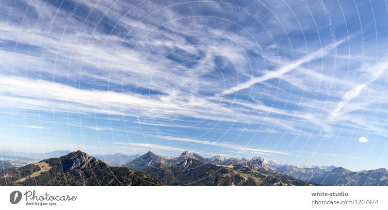 Zeichnungen Himmel Klima Wetter Schönes Wetter Aussicht Ferne Himmelszeichnungen Linie Spuren himmelblau Paradies Berge u. Gebirge Mond Wolkenschleier