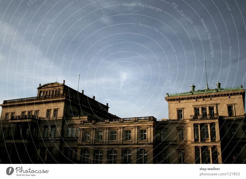 Reichtum Villa Haus Kultur Stahlverarbeitung Irrgarten Wolken Dämmerung Abendsonne Sonnenlicht historisch Wahrzeichen Denkmal Erfolg dynastie Himmel Natur