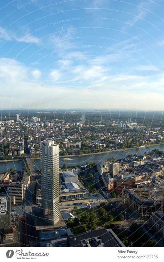 Frankfurter Horizont II Frankfurt am Main Stadt Hochhaus Deutschland Himmel Fluss blau Perspektive