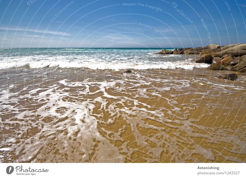 Wasser-Muster Umwelt Natur Landschaft Sand Himmel Wolken Horizont Sommer Wetter Schönes Wetter Felsen Wellen Küste Meer Atlantik Marokko Stein nass blau braun