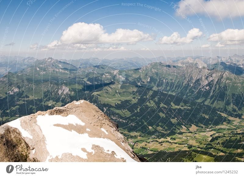 Spitzhorn-Gipfel Lifestyle Wohlgefühl Zufriedenheit Erholung ruhig Freizeit & Hobby Ausflug Ferne Freiheit Sommer Berge u. Gebirge Sport Gleitschirm