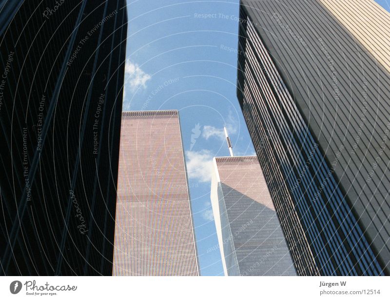 World Trade Center New York City Hochhaus Wolken Himmel USA blau Turm building architecture sky blue clouds Architektur