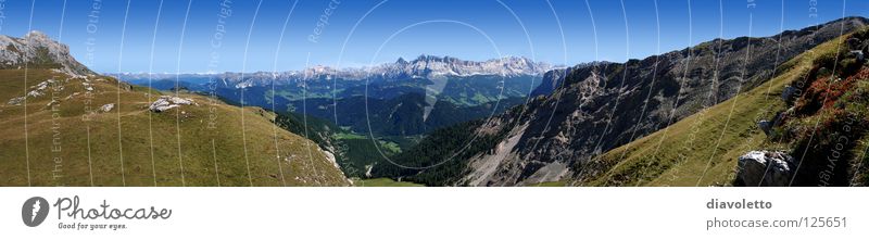 Naturpark Puez Geisler - Dolomiten - Südtirol Naturpark Puez-Geisler wandern Bergkette Kloster Gadertal Alm Italien Berge u. Gebirge Villnöss Gröden Grödner Tal