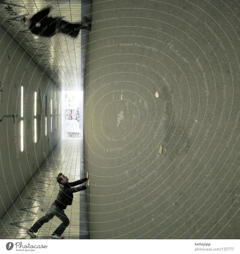 bei jipps ists kippelig Mann Silhouette Dieb Krimineller Fußgänger Schacht Tunnel Untergrund Ausbruch Flucht umfallen Fenster Parkhaus Licht Geometrie