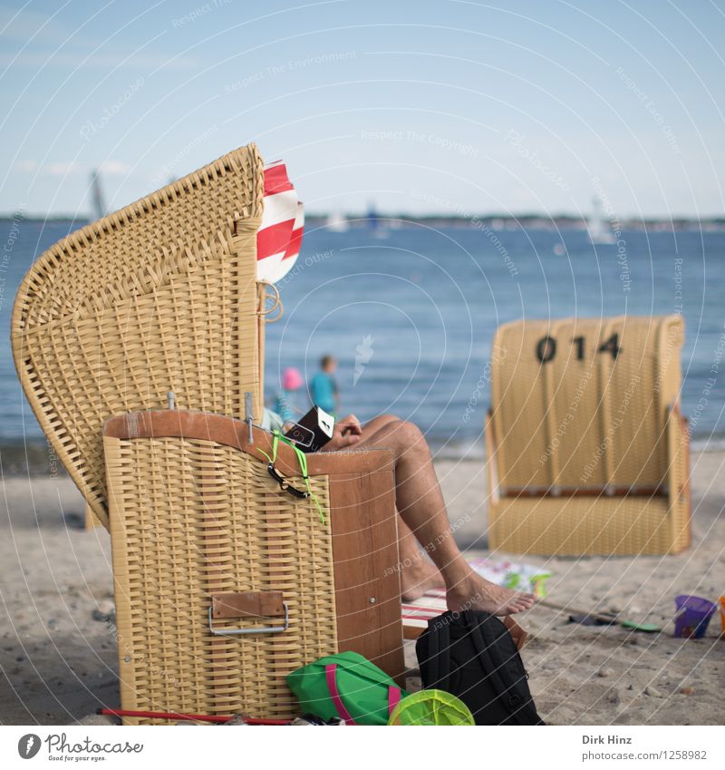 Strandtag III Mensch Beine 1 18-30 Jahre Jugendliche Erwachsene Umwelt Natur Sand Küste Ostsee Meer blau braun Freude Lebensfreude Fernweh Glück Kultur