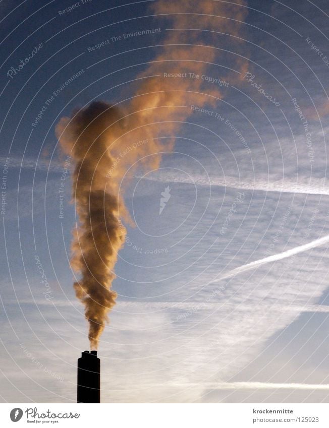 Rauchzeichen Wasserdampf Produktion Abgas Kohlendioxid Wolken Kondensstreifen gelb Technik & Technologie Feinstaub Müllverbrennung brennen Luftverschmutzung