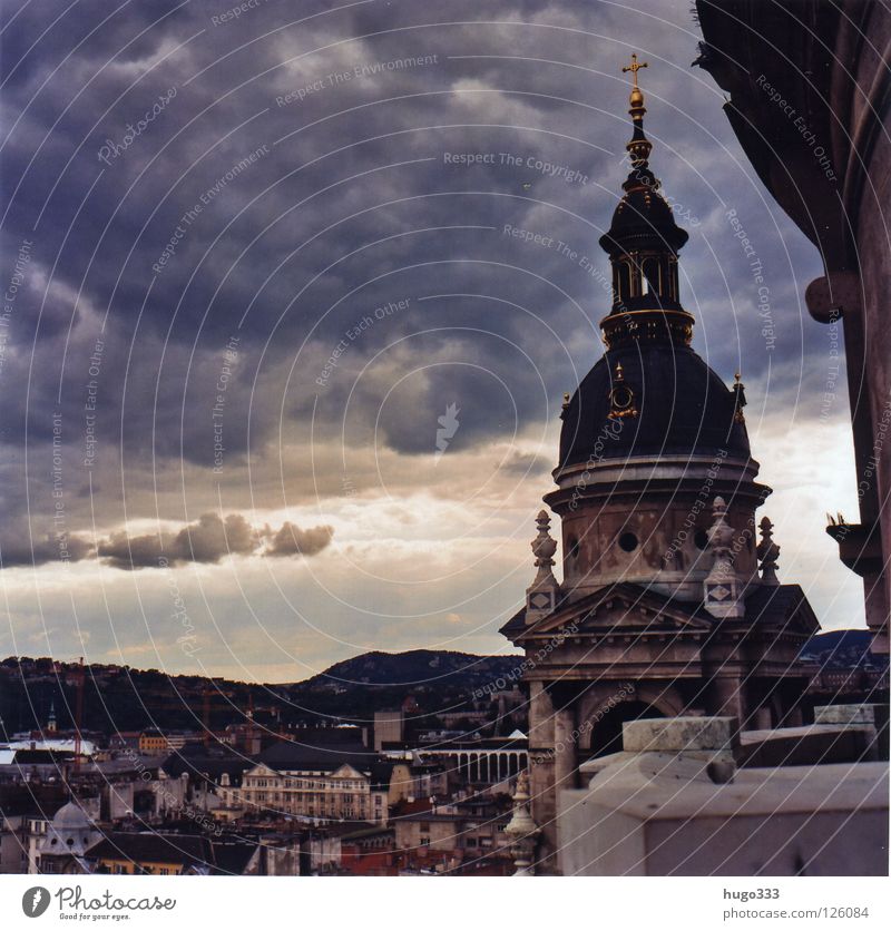 Budapest Szent István-bazilika Mittelformat Wolken Stadt Aussicht Klassizismus Reliquien Bell Tower Himmel Licht Haus Horizont Gotteshäuser Ungar Basilika