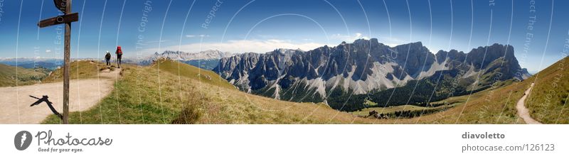 Naturpark Puez-Geisler in Südtirol Bergkette Panorama (Aussicht) wandern Dolomiten Bergsteigen Fußweg Bergwanderung Alm Gipfel Rosengarten Berge u. Gebirge