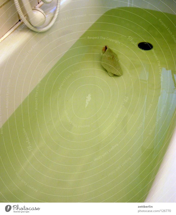 Wanne Badewanne Schwimmen & Baden Freitag Wasserstand Abfluss Ausgang Angsthase Sauberkeit Dinge Stöpsel Putztuch wasserverbrauch Waschen